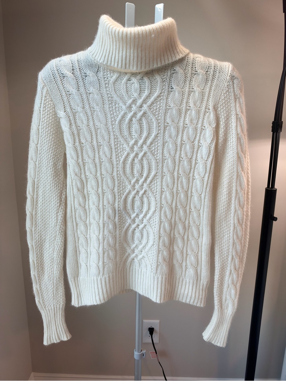 Halogen Small Angora Wool Cable Knit Turtleneck Sweater Cream Gilmore Girls Fall